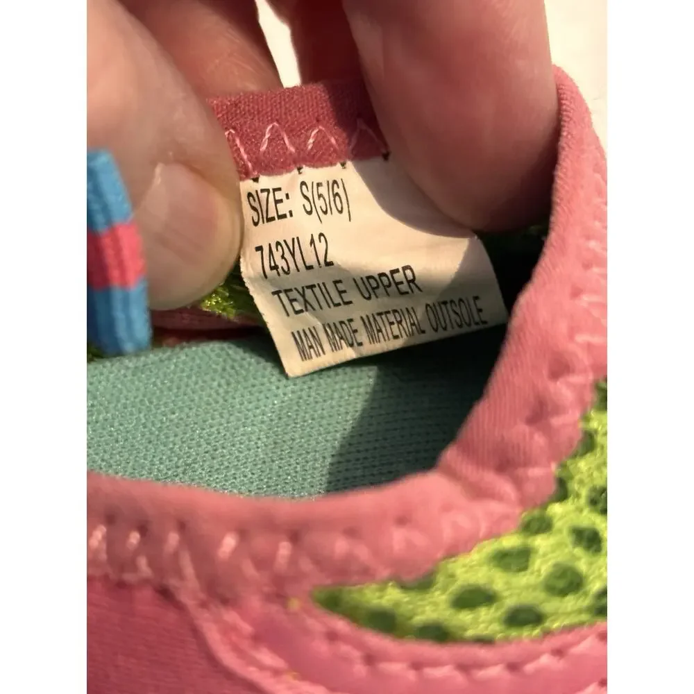Kids Toddler Girls Small Size 5/6 Swim Water Shoes Pink Dora the Explorer
